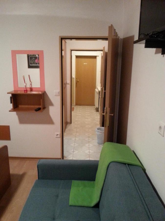 Apartmaji In Sobe Kocjancic Подчетртек Екстер'єр фото